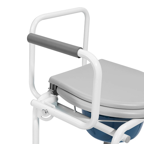 Подлокотники с противоскользящими накладками